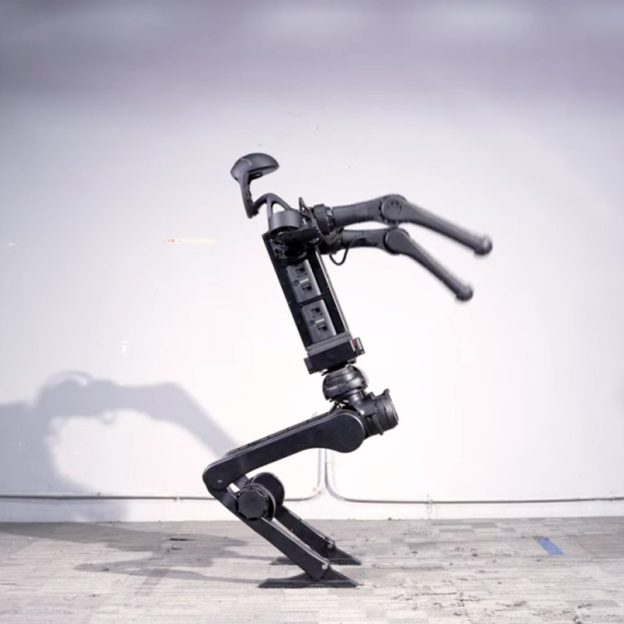 Jedini na svetu: Robot radi salto unazad bez hidraulike VIDEO