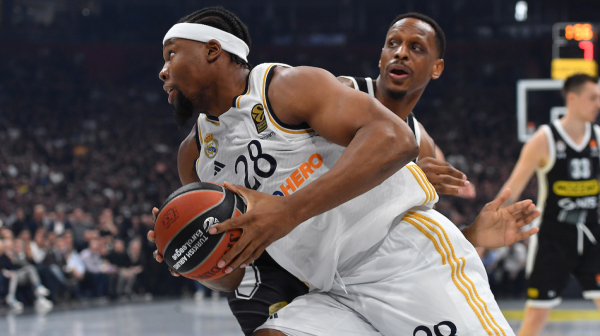 Jabusele o pobedi nad Partizanom: Još jedan dan u kancelariji