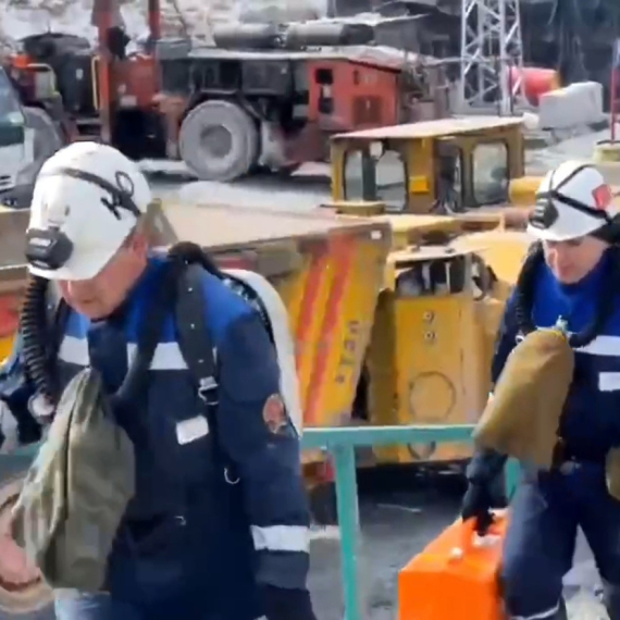 Rudari zatrpani u rudniku već pet dana: Potraga traje VIDEO