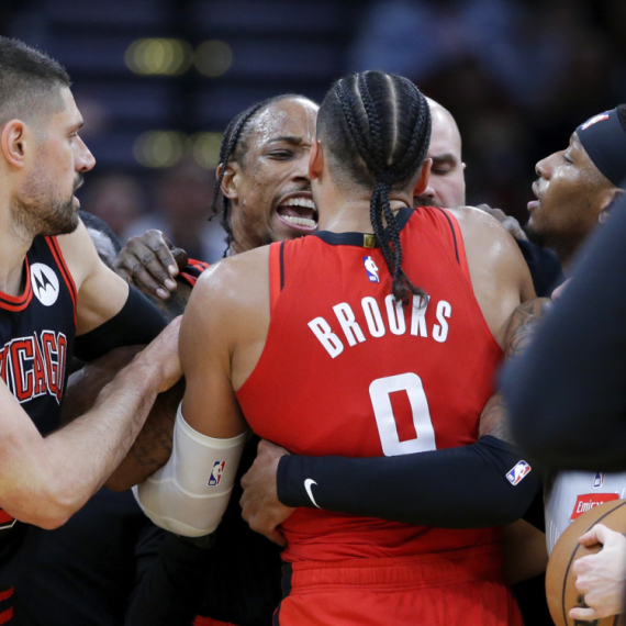 Eho tuče u Teksasu – "Bruks je zaboravio da je Derozen iz Komptona"