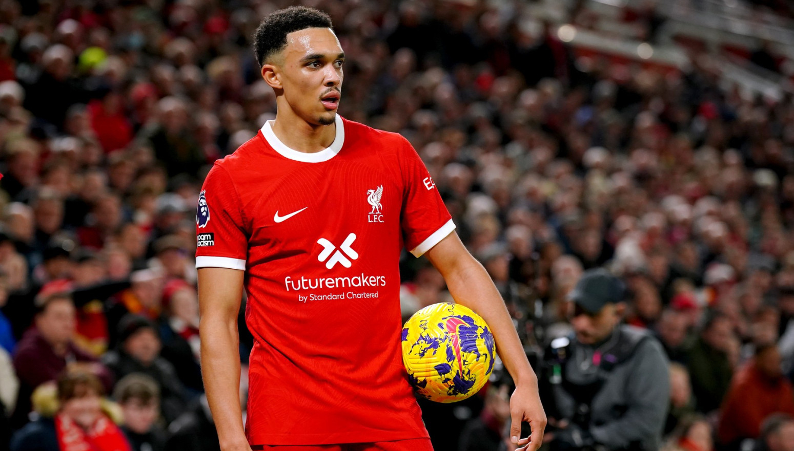 Real zaintersovan za beka Liverpula