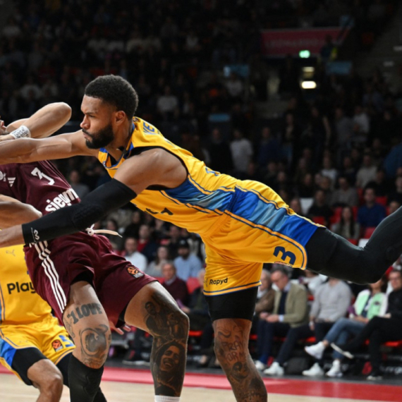 Makabi obradovao Partizan