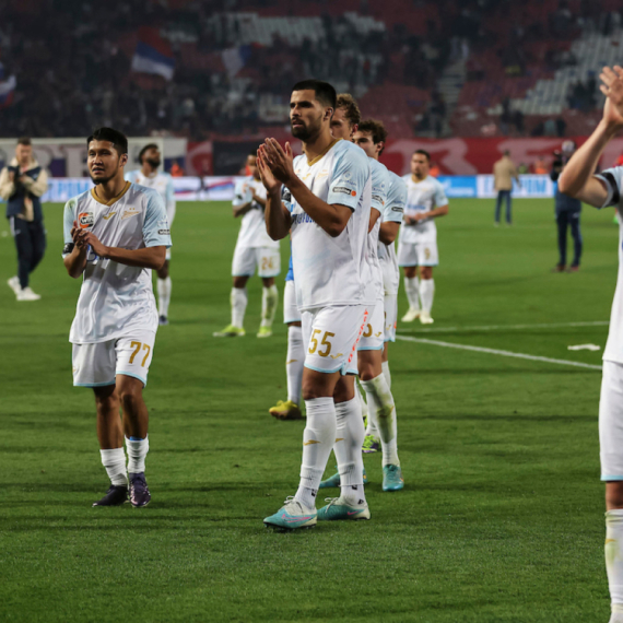 "Delije" pozdravile fudbalere Zenita  FOTO