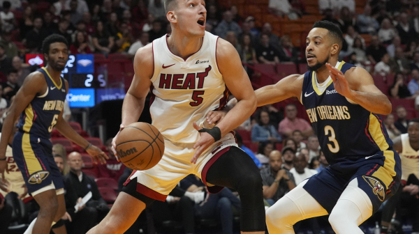 Deset poena Jovića u porazu Majamija od Pelikansa VIDEO