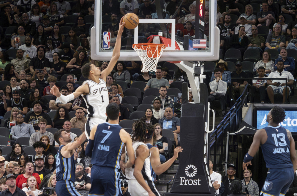 Vembanjama ubacio 31p, ali promašio šut za pobedu VIDEO