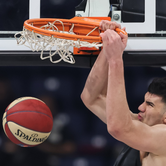 Tristan Vukčević promenio imidž u dresu Vašingtona FOTO