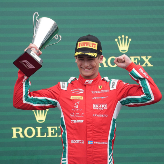 Prva pobeda BiH vozača u Formuli 3 – Dino osvojio Melburn