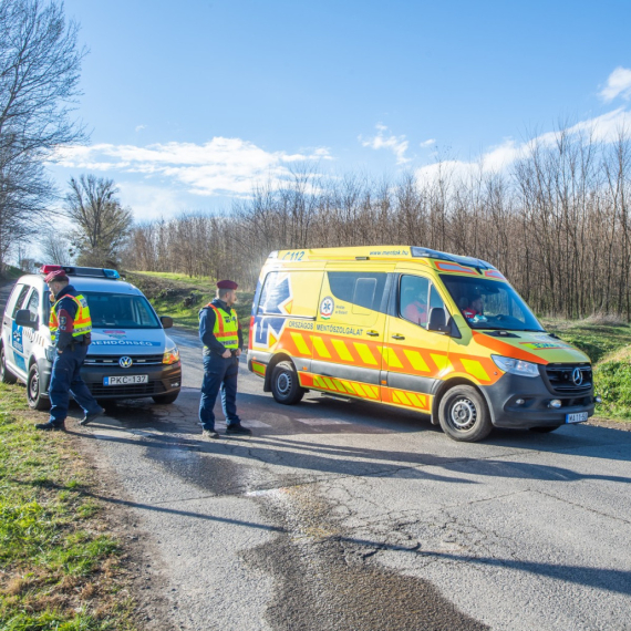 Haos u Mađarskoj: Automobil na reliju sleteo sa puta i pokosio gledaoce, među stradalima i dete