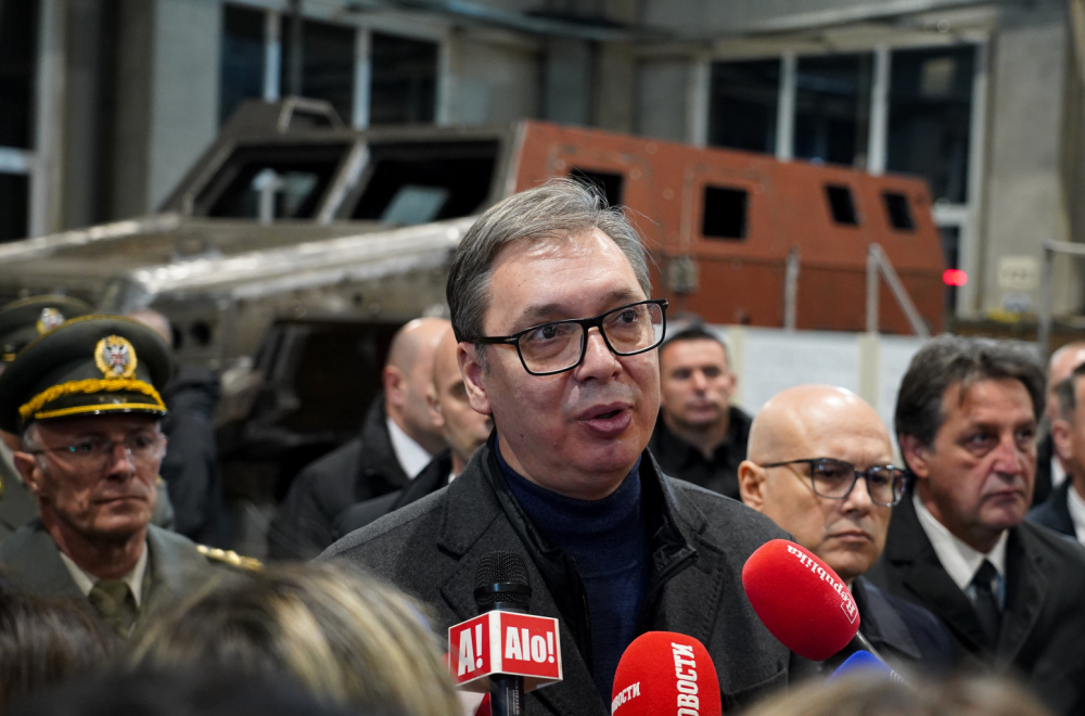 Vučić obišao fabriku Borbeni složeni sistemi: "Bez vojske nema države" VIDEO