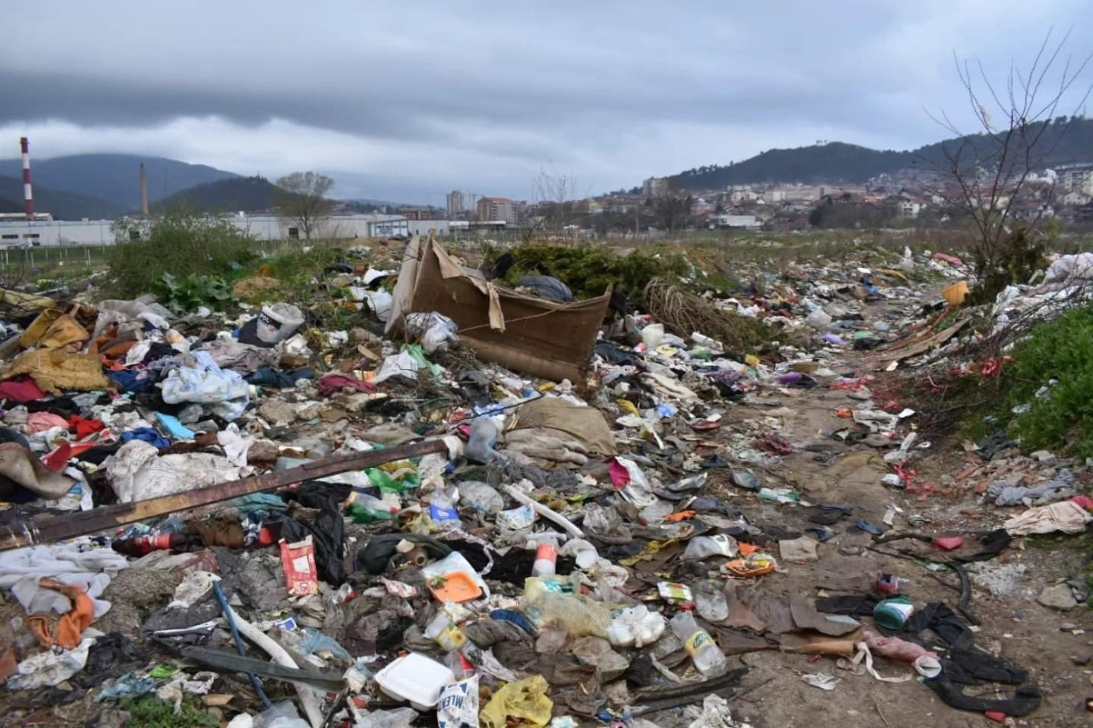 Vujović obišla deponiju u Prokuplju: Na ovoj lokaciji biće zelena oaza FOTO