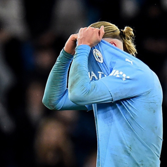 Siti ostao bez Halanda pred predstojeći duel