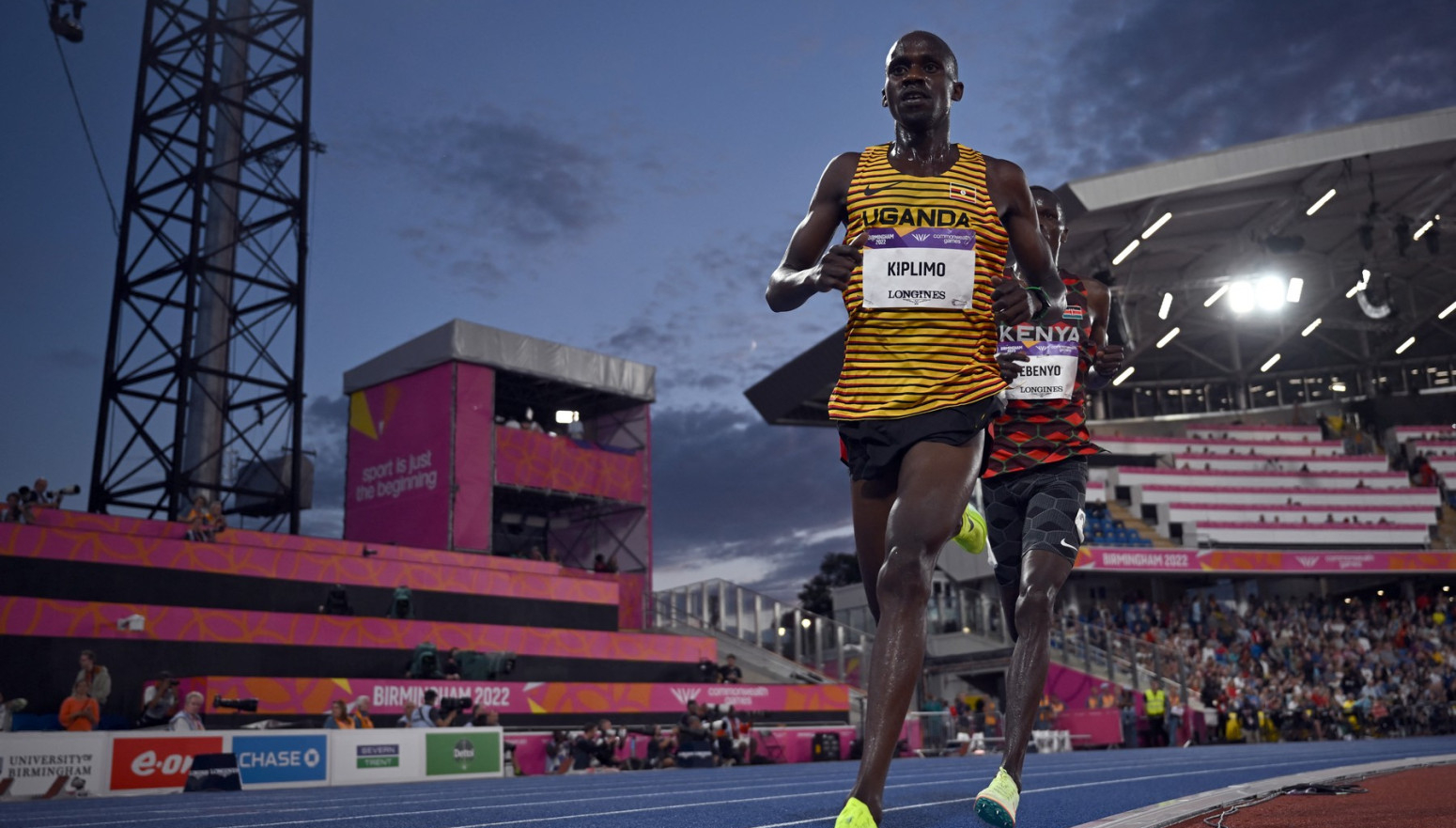 Svetski rekorder u polumaratonu cilja vrh u Beogradu