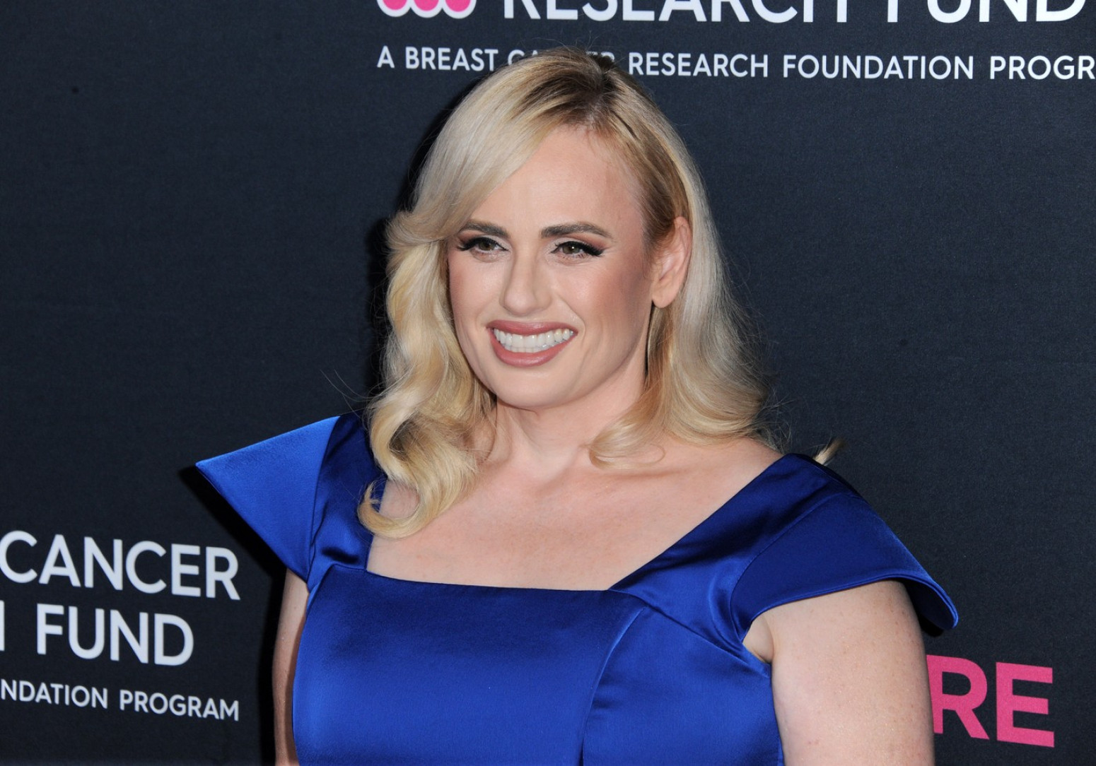 Slavna glumica otkrila da joj je glumačka zvezda pretila: Pisala sam o tom go****u