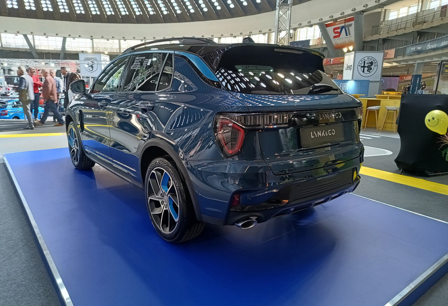 Novajlija u Srbiji: Lynk&Co premijerno na sajmu FOTO