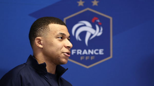 Mbape u Parizu hrabrio 2.000 dece da se bave sportom