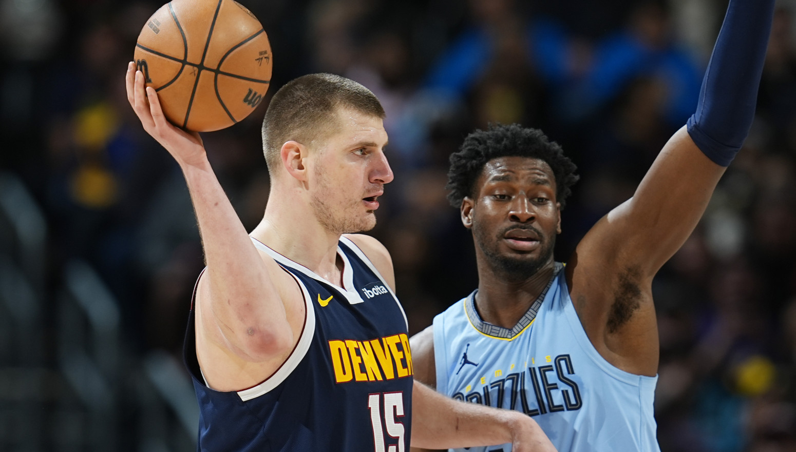 Ne zanima ga tripl-dabl: Jokić "slomio" Grizlise za tri četvrtine VIDEO