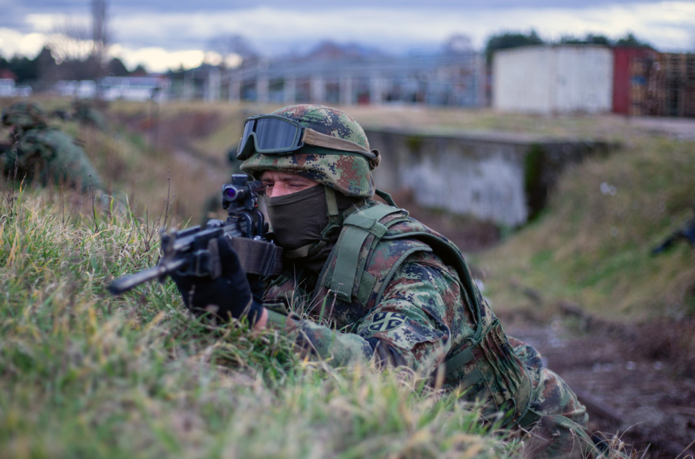 Vojna policija na javnim mestima u većim gradovima