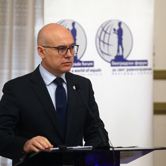 Povređeni vojnik i dalje kritično