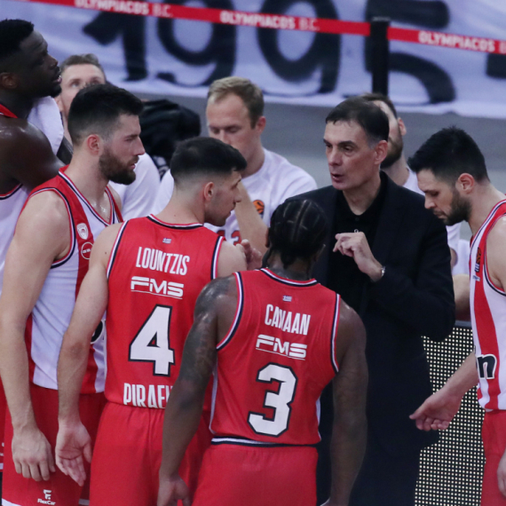 Olimpijakos u problemu pred Partizan