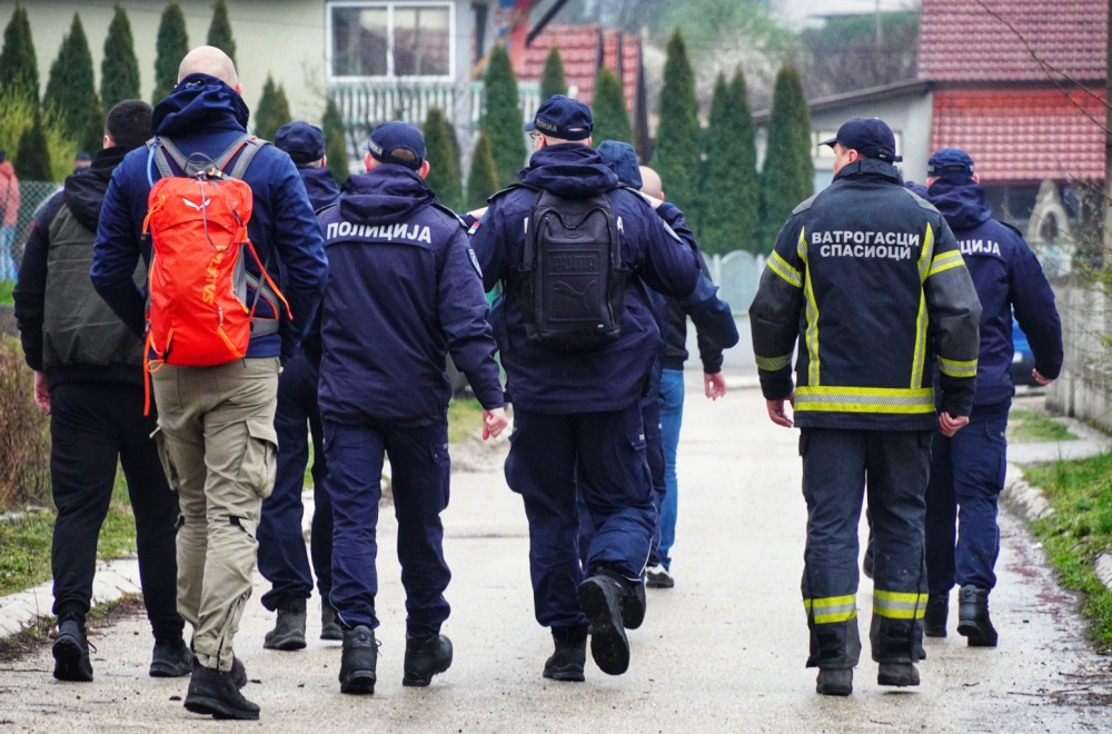 Detaljna provera; Policija sve "češlja"