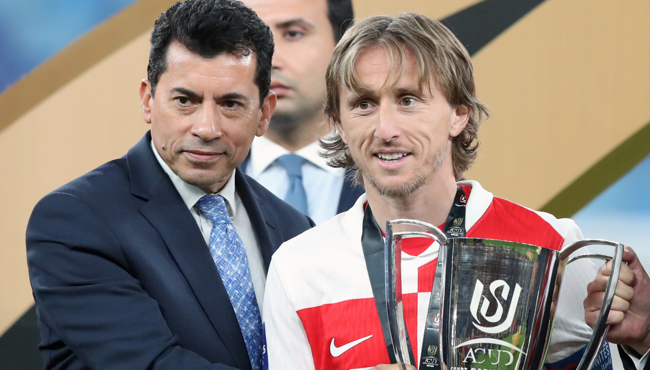 Modrić, konačno, uzeo trofej sa Hrvatskom