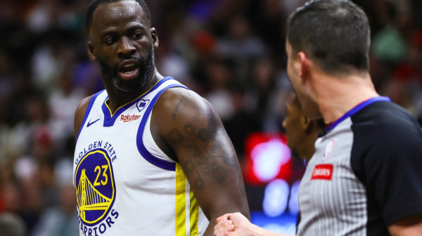 Drejmond Grin nikako da se smiri – "kragna" za Patija Milsa