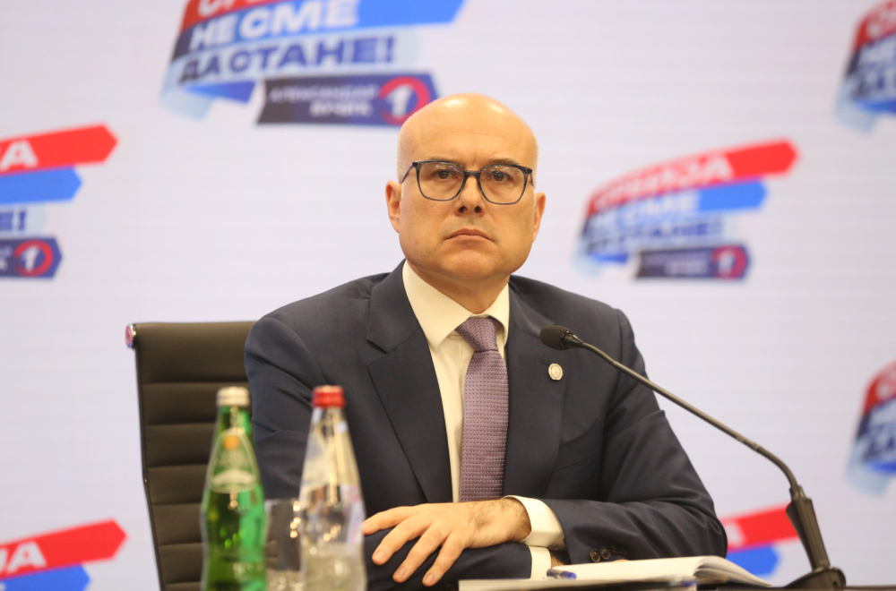 Održana tribina SNS u Apatinu; Vučević: Nikada nećete otcepiti Vojvodinu od Srbije