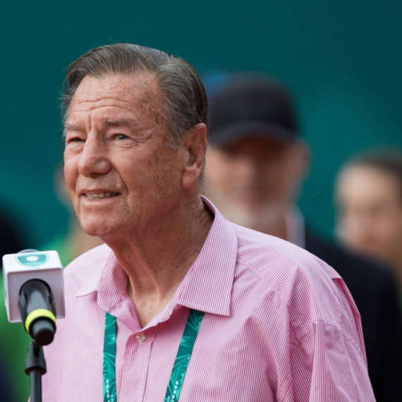 Pilić zaplakao u Beogradu zbog Đokovića: "Prihvatili smo ga kao da nam je sin"