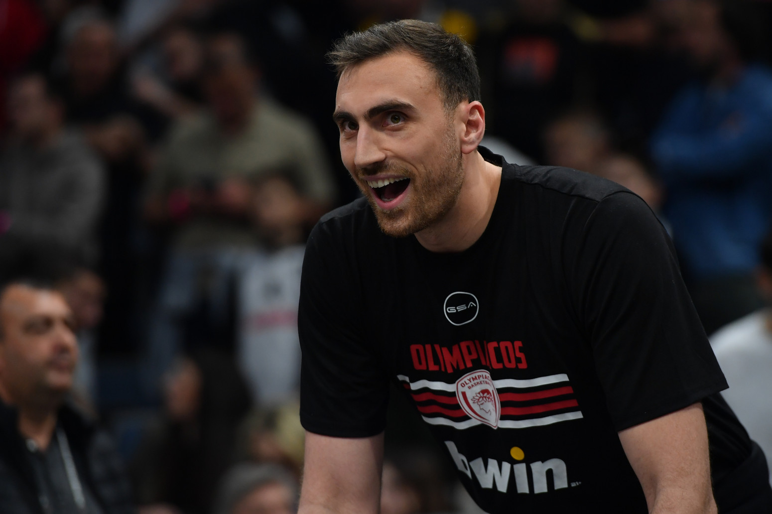 Kukoč i Rađa u Areni – Milutinov u civilu gleda Partizan FOTO/VIDEO