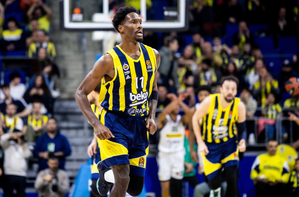 Fenerbahče "stotkom" deklasirao Albu – Hejs Dejvis ubacio 50 poena