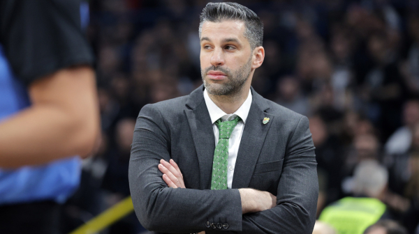 "Dušan, Dušan" – 16.000 ljudi klicalo Alimpijeviću VIDEO