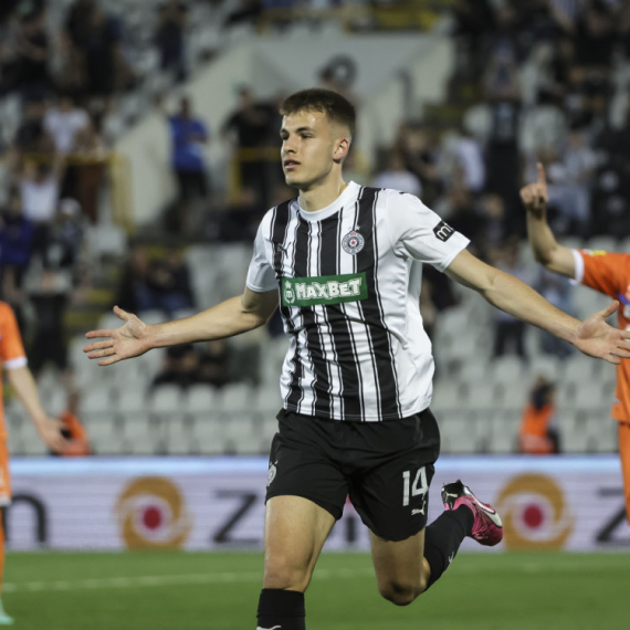 Partizan "porodio" pobedu – gol Baždara za ostanak u šampionskoj trci