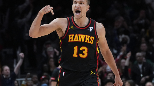 Janis i Bogdan razmenili dresove posle šuterskog obračuna VIDEO