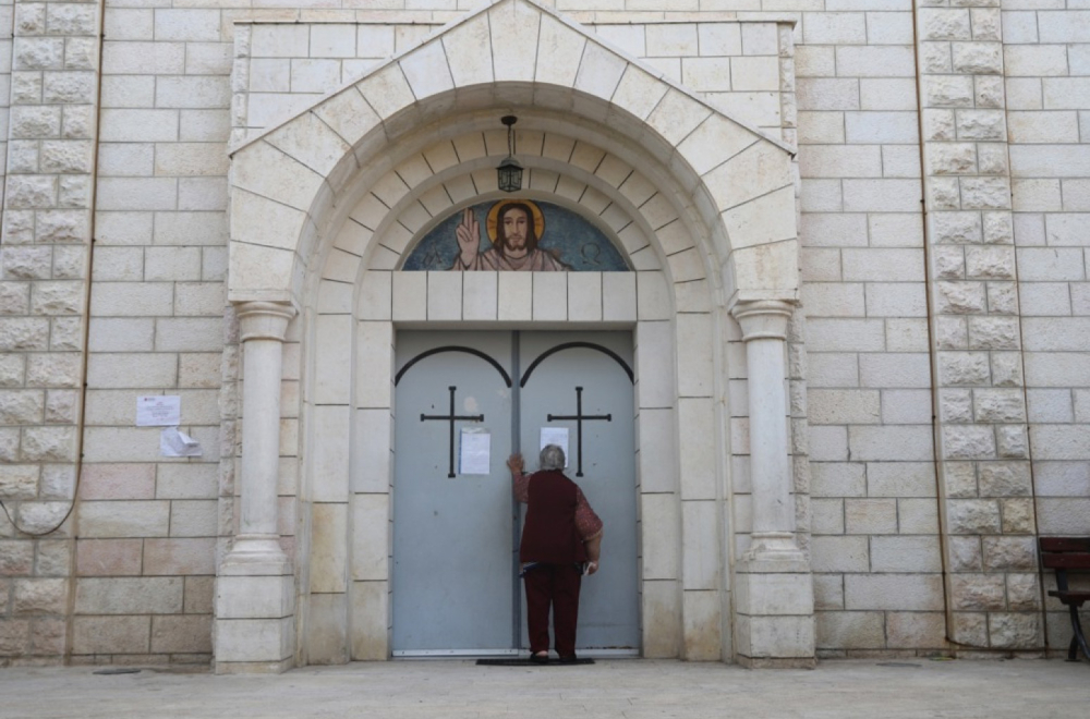 Inflacija pogodila i crkvu: Porasle cene misa, poznati novi iznosi