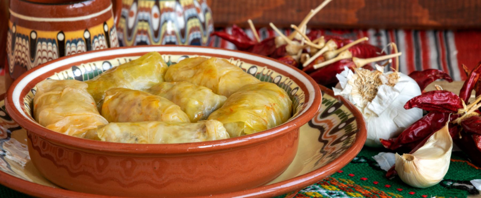 Nova lista najboljih i najgorih jela u Srbiji: Živa pljeskavica, rezanci sa makom...