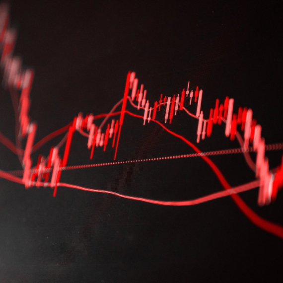 Prošle nedelje najvrednija kompanija sveta, a sada – padaju