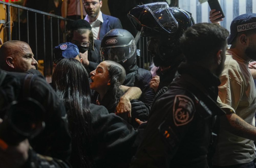 Teroristički napad u tržnom centru u Izraelu: Ima povređenih VIDEO