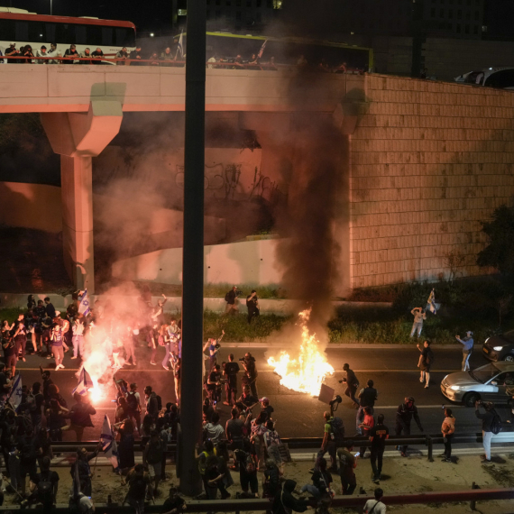 Više od 100.000 ljudi traži ostavke u Izraelu FOTO/VIDEO
