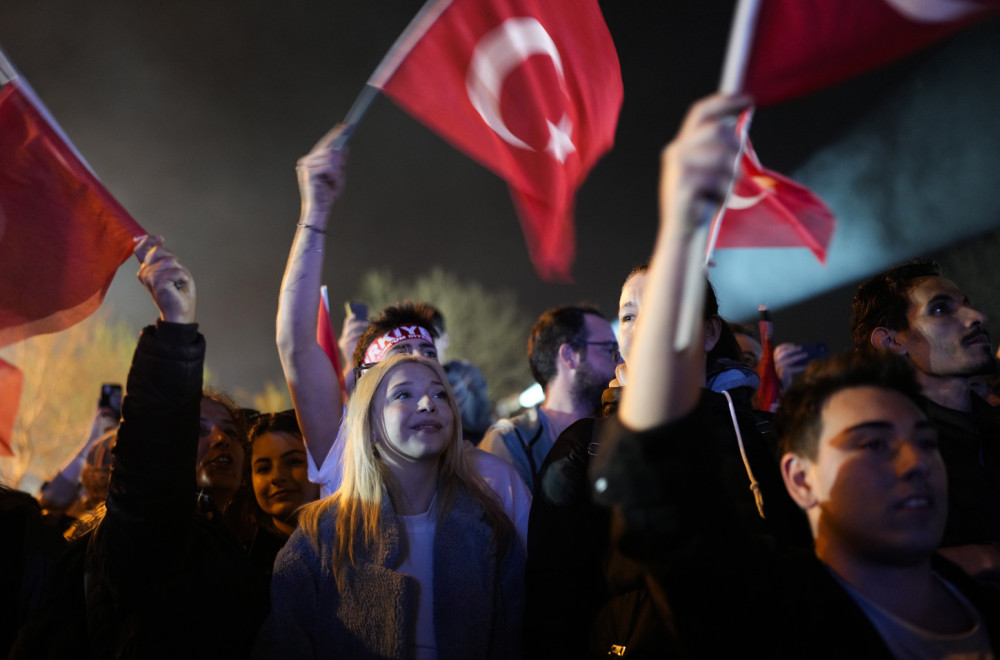 Erdogane, ori se "Jutro je, jutro je..." VIDEO