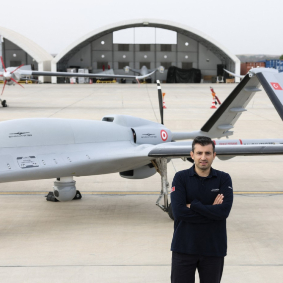 Odigrao je ključnu ulogu u kočenju Putinove invazije i sada je spreman da bude novi Erdogan