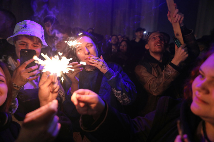 Haos na ulicama, zakon o legalizaciji kanabisa stupio na snagu FOTO