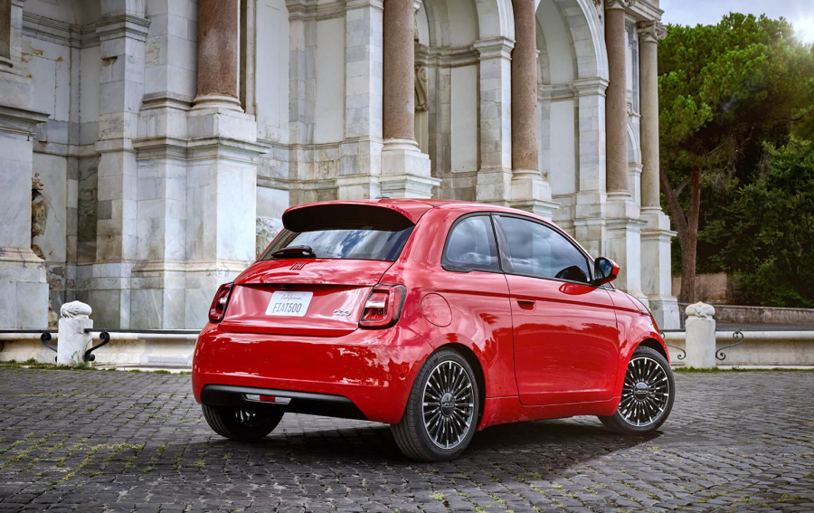Veliki zaokret: Električni Fiat 500 dobiće i benzinsku verziju, razlog je jasan