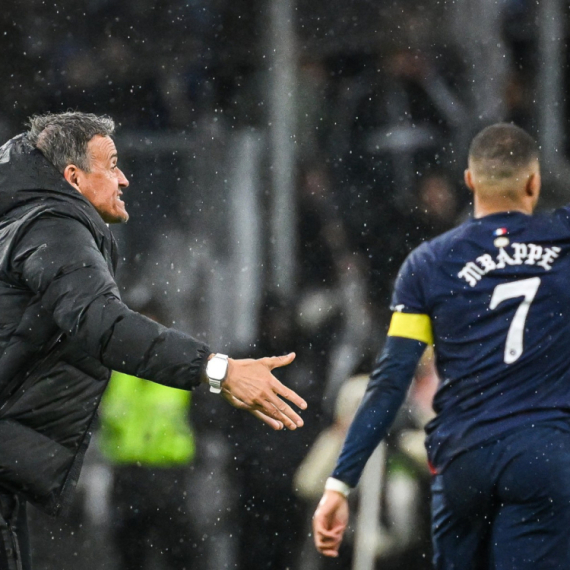 Enrike novinaru zbog Mbapea: Dosadno pitanje, ja donosim odluke!