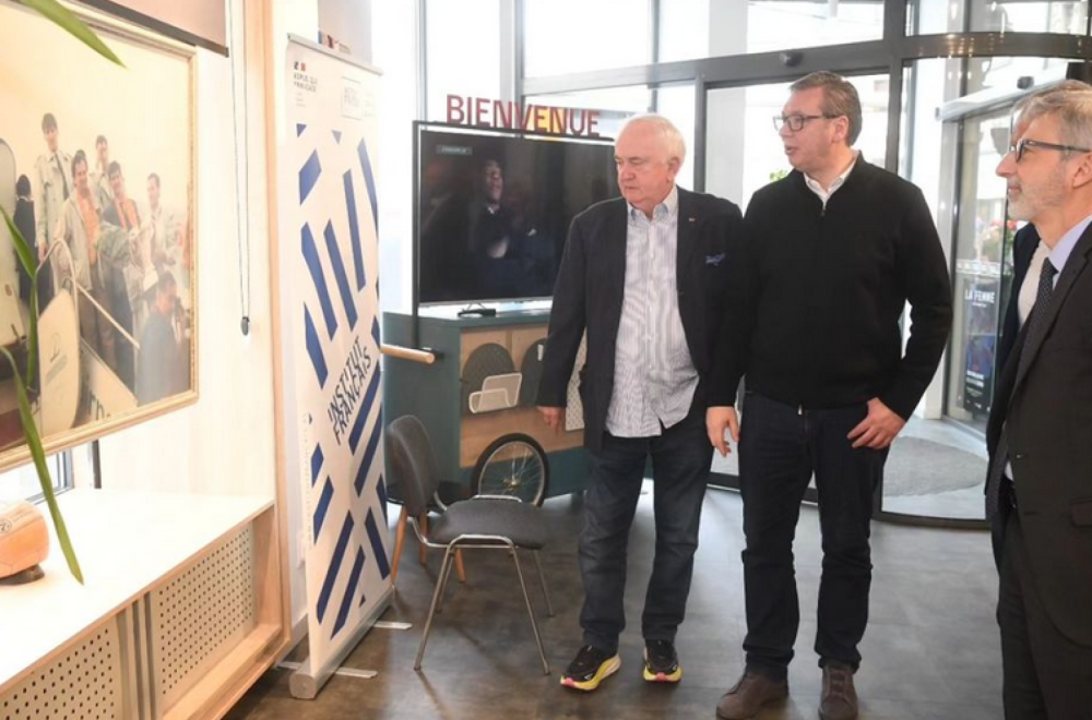 Vučić na izložbi "Božidar Maljković – veoma francuski život": Kud ćete bolju pripremu za OI u Parizu FOTO