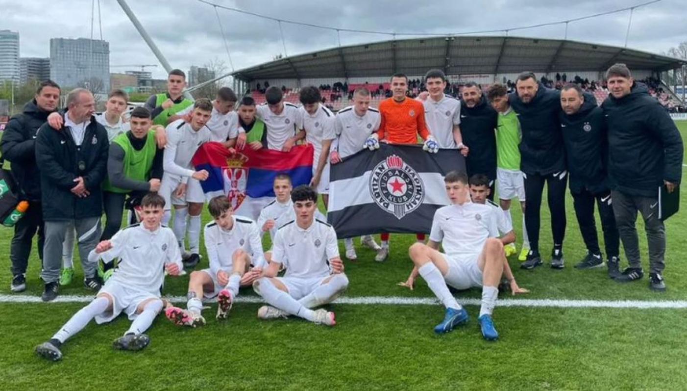 Partizanovi klinci u finalu sa Ajaksom VIDEO