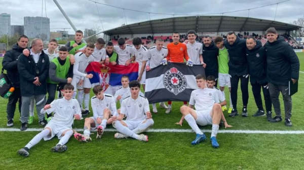 Partizanovi klinci u finalu sa Ajaksom VIDEO