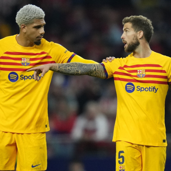 Skandal u Barseloni – fudbaler nasrnuo na klinca  VIDEO