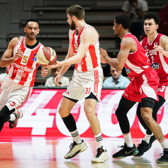 Zvezda rutinski oborila "studente" i potvrdila prvo mesto pred plej-of