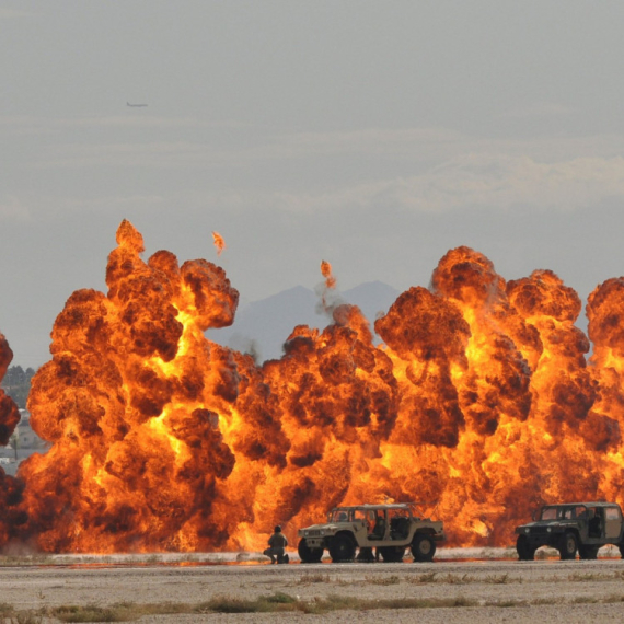 "Paukova mreža" ne prestaje sa masovnim udarima: Eksplozija kod ruskih nuklearnih podmornica FOTO/VIDEO