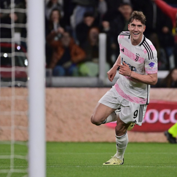 Magija i novi gol Vlahovića! VIDEO